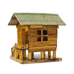 木制品与纸制品在门窗应用中的比较